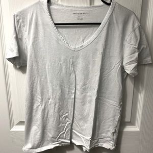 white v-neck tee